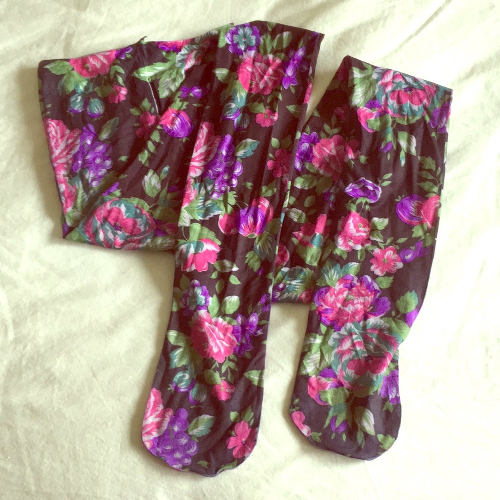 Floral pantyhose